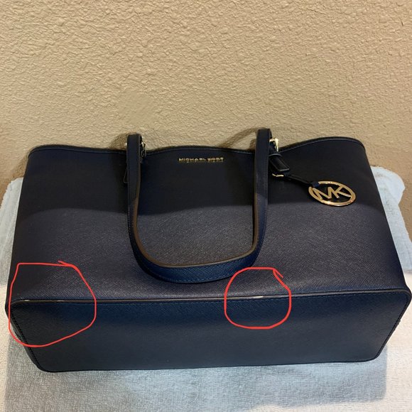 Michael Kors Women's Jet Set Travel Carryall Tote - Picture 6 of 9